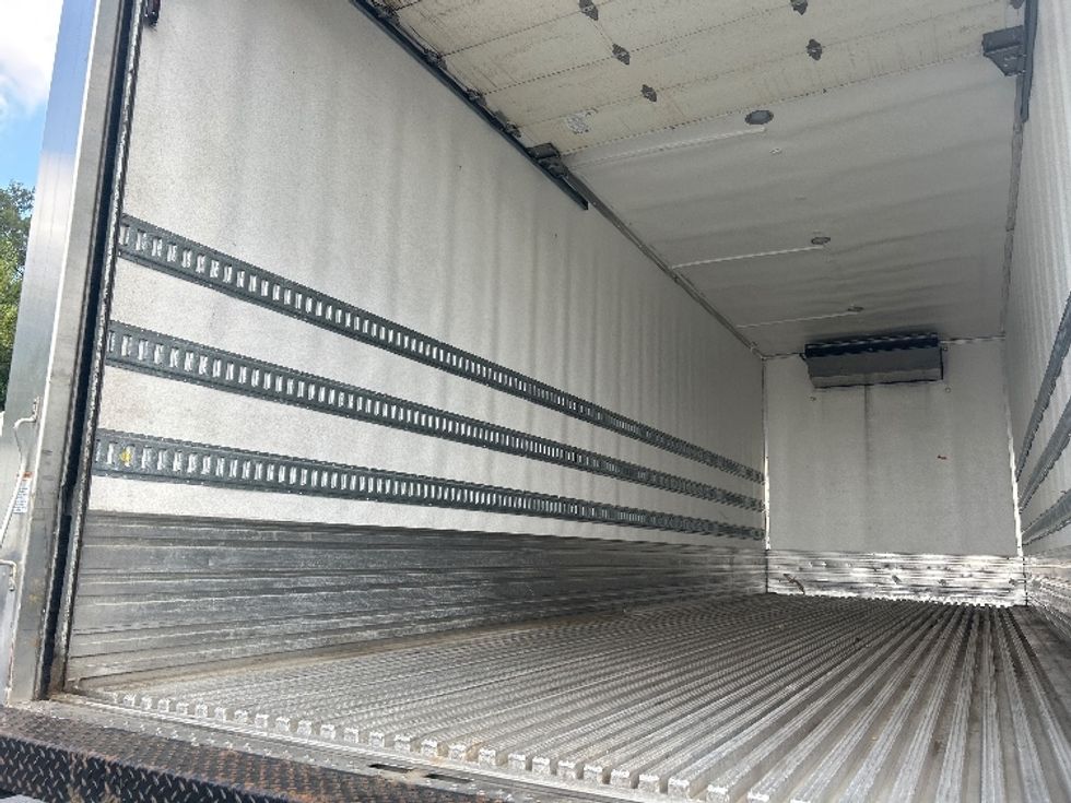 Refrigerated Truck-Light and Medium Duty Trucks-International-2023-MV607N-Indianapolis-IN-186,856\n\t\tmiles-$ 54,500 - Image 10