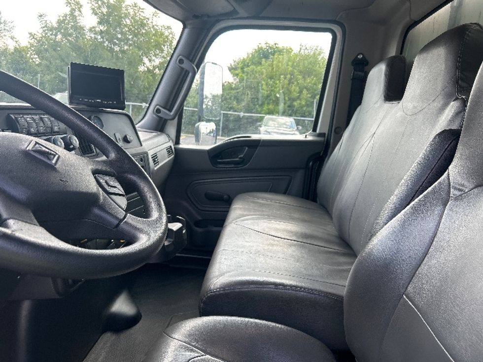 Refrigerated Truck-Light and Medium Duty Trucks-International-2023-MV607N-Indianapolis-IN-186,856\n\t\tmiles-$ 54,500 - Image 17