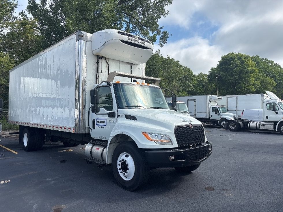 Refrigerated Truck-Light and Medium Duty Trucks-International-2023-MV607N-Indianapolis-IN-187,279\n\t\tmiles-$ 60,750 - Image 1