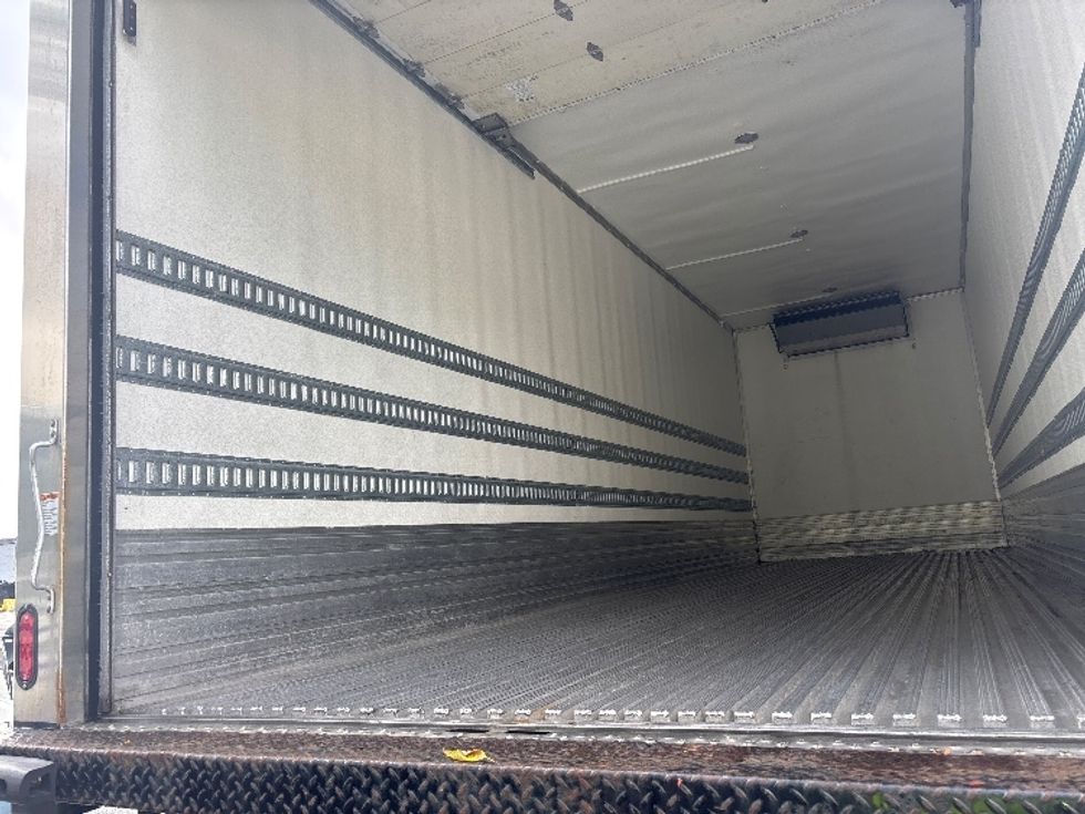 Refrigerated Truck-Light and Medium Duty Trucks-International-2023-MV607N-Indianapolis-IN-187,279\n\t\tmiles-$ 60,750 - Image 10