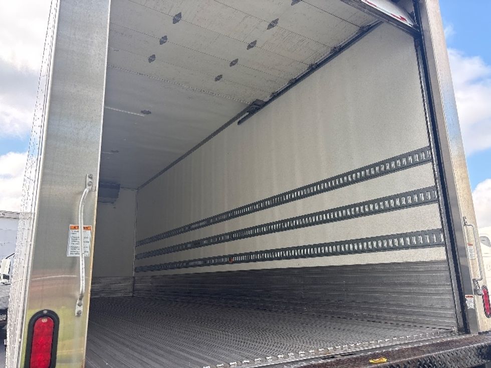 Refrigerated Truck-Light and Medium Duty Trucks-International-2023-MV607N-Indianapolis-IN-187,279\n\t\tmiles-$ 60,750 - Image 11