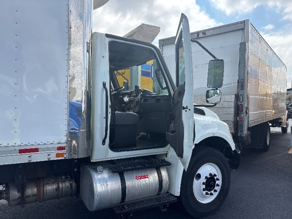Refrigerated Truck-Light and Medium Duty Trucks-International-2023-MV607N-Indianapolis-IN-187,279\n\t\tmiles-$ 60,750 - Image 19