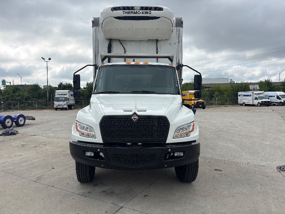 Refrigerated Truck-Light and Medium Duty Trucks-International-2023-MV607N-Indianapolis-IN-193,464\n\t\tmiles-$ 50,250 - Image 2