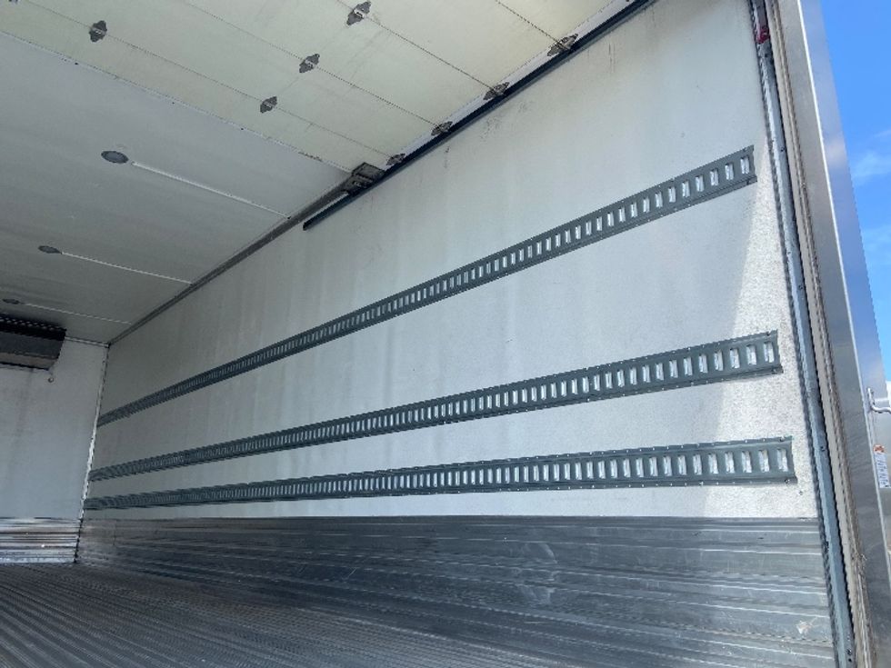 Refrigerated Truck-Light and Medium Duty Trucks-International-2023-MV607N-San Antonio-TX-146,796\n\t\tmiles-$ 76,250 - Image 11