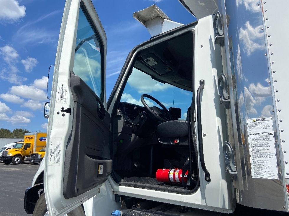 Refrigerated Truck-Light and Medium Duty Trucks-International-2023-MV607N-San Antonio-TX-146,796\n\t\tmiles-$ 76,250 - Image 15