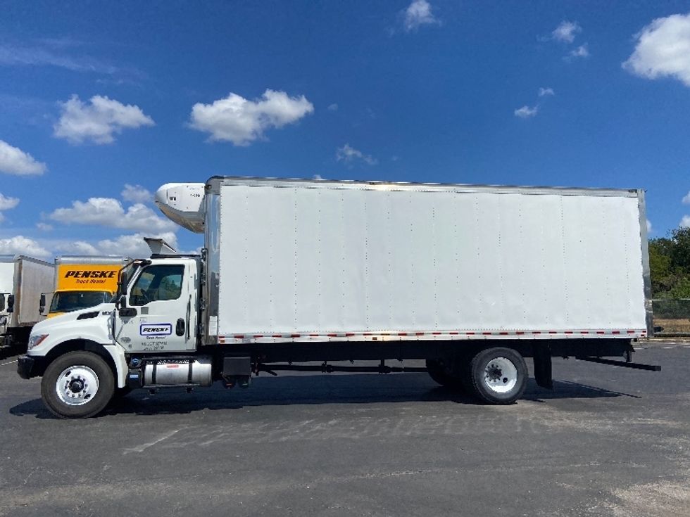 Refrigerated Truck-Light and Medium Duty Trucks-International-2023-MV607N-San Antonio-TX-146,796\n\t\tmiles-$ 76,250 - Image 4
