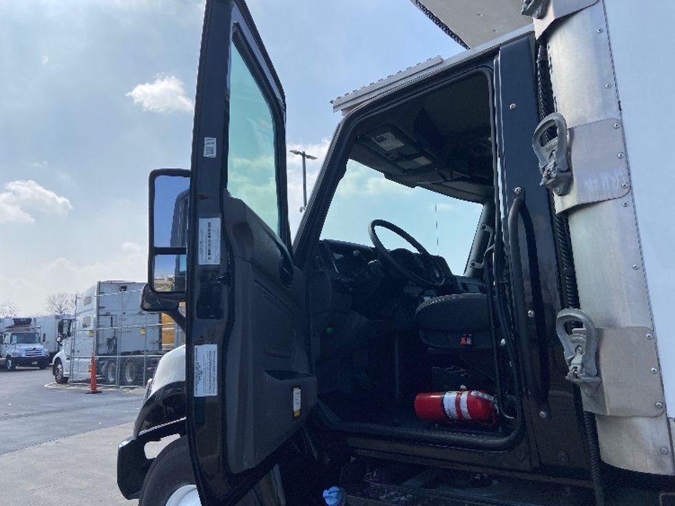 Refrigerated Truck-Light and Medium Duty Trucks-International-2024-MV607N-San Antonio-TX-105,318\n\t\tmiles-$ 87,750 - Image 15