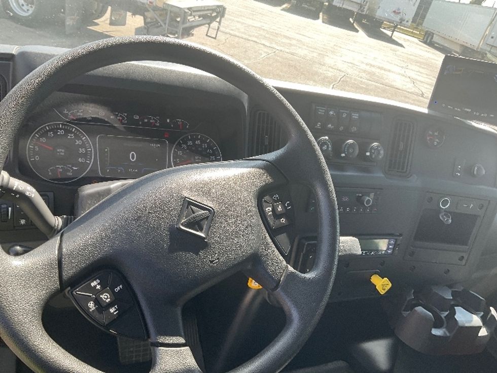 Refrigerated Truck-Light and Medium Duty Trucks-International-2024-MV607N-Warren-MI-17,480\n\t\tmiles-$ 93,250 - Image 18