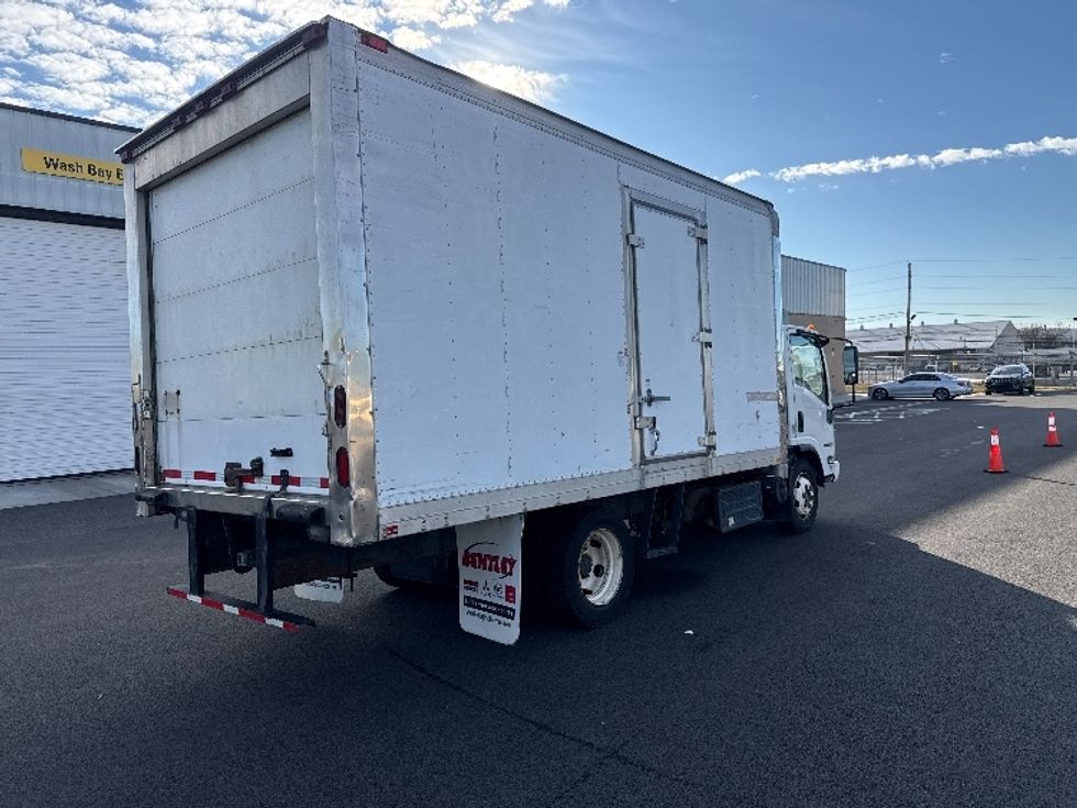 Refrigerated Truck-Light and Medium Duty Trucks-Isuzu-2013-NQR-Philadelphia-PA-246,599\n\t\tmiles-$ 21,000 - Image 12