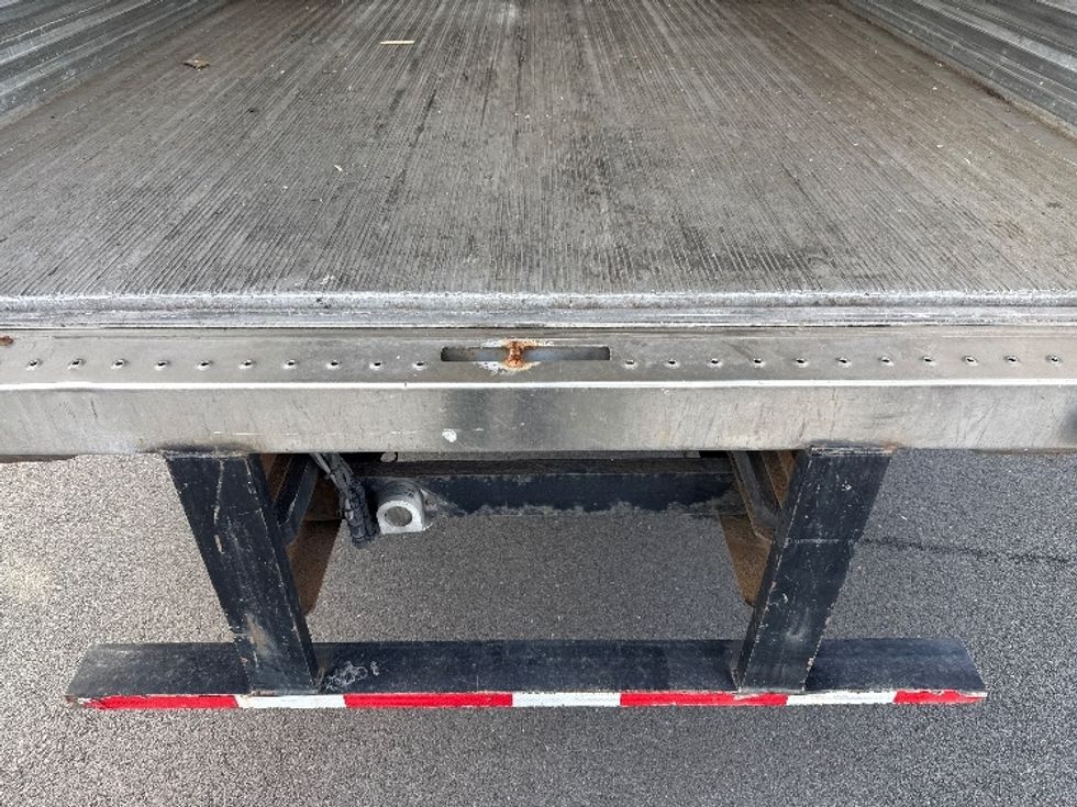 Refrigerated Truck-Light and Medium Duty Trucks-Isuzu-2013-NQR-Philadelphia-PA-246,599\n\t\tmiles-$ 21,000 - Image 9