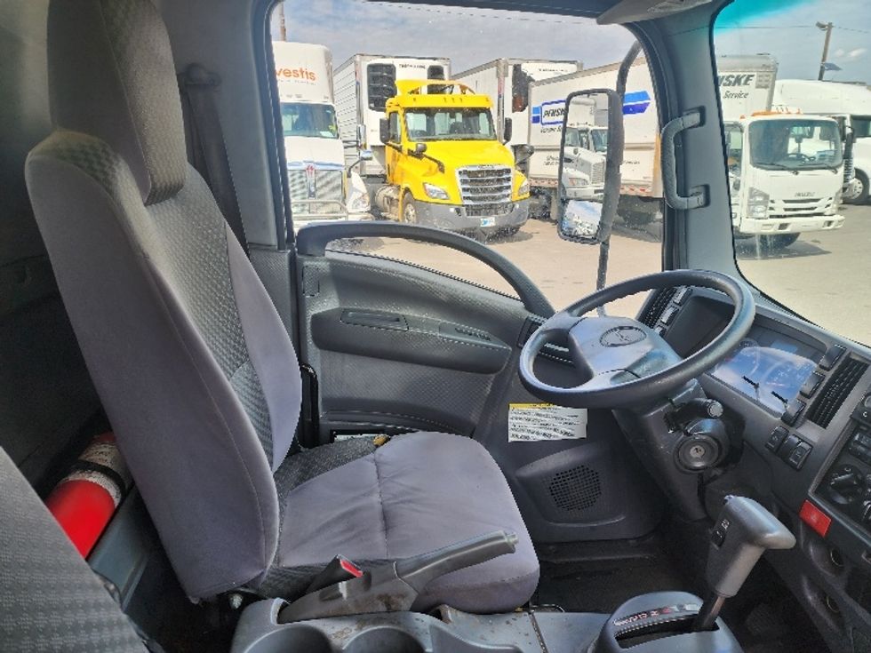 Refrigerated Truck-Light and Medium Duty Trucks-Isuzu-2014-NQR-Linden-NJ-145,625\n\t\tmiles-$ 26,000 - Image 22