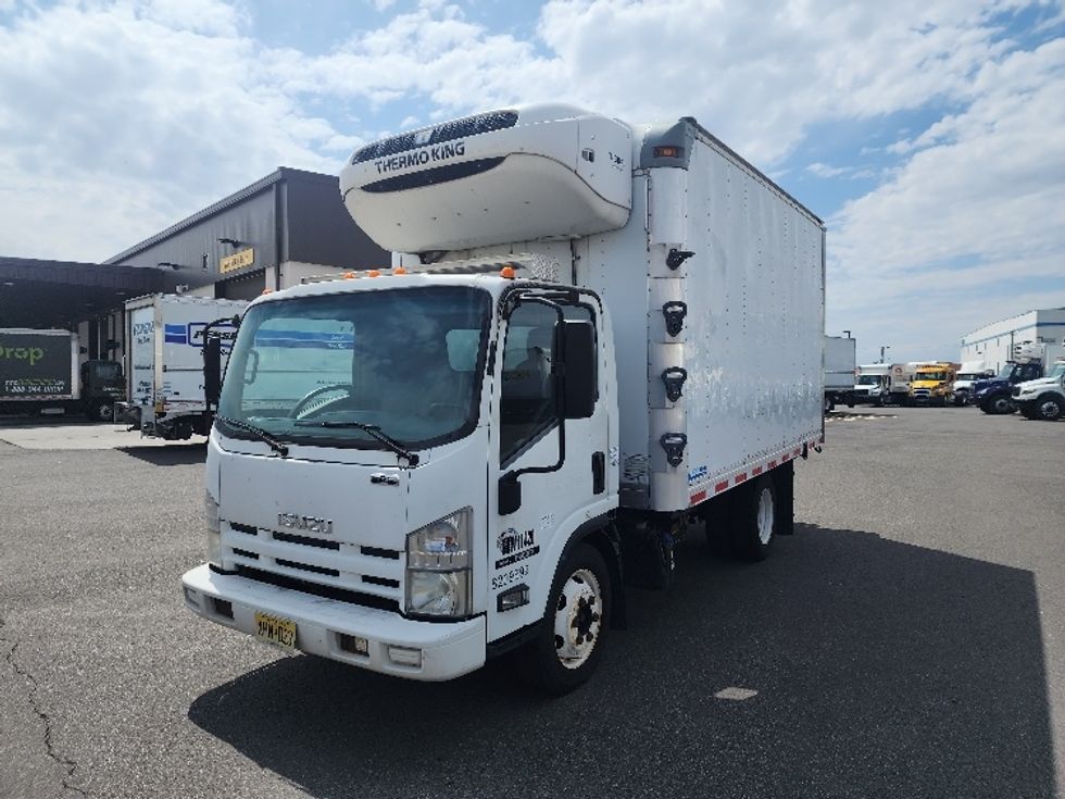 Refrigerated Truck-Light and Medium Duty Trucks-Isuzu-2014-NQR-Linden-NJ-145,625\n\t\tmiles-$ 26,000 - Image 3