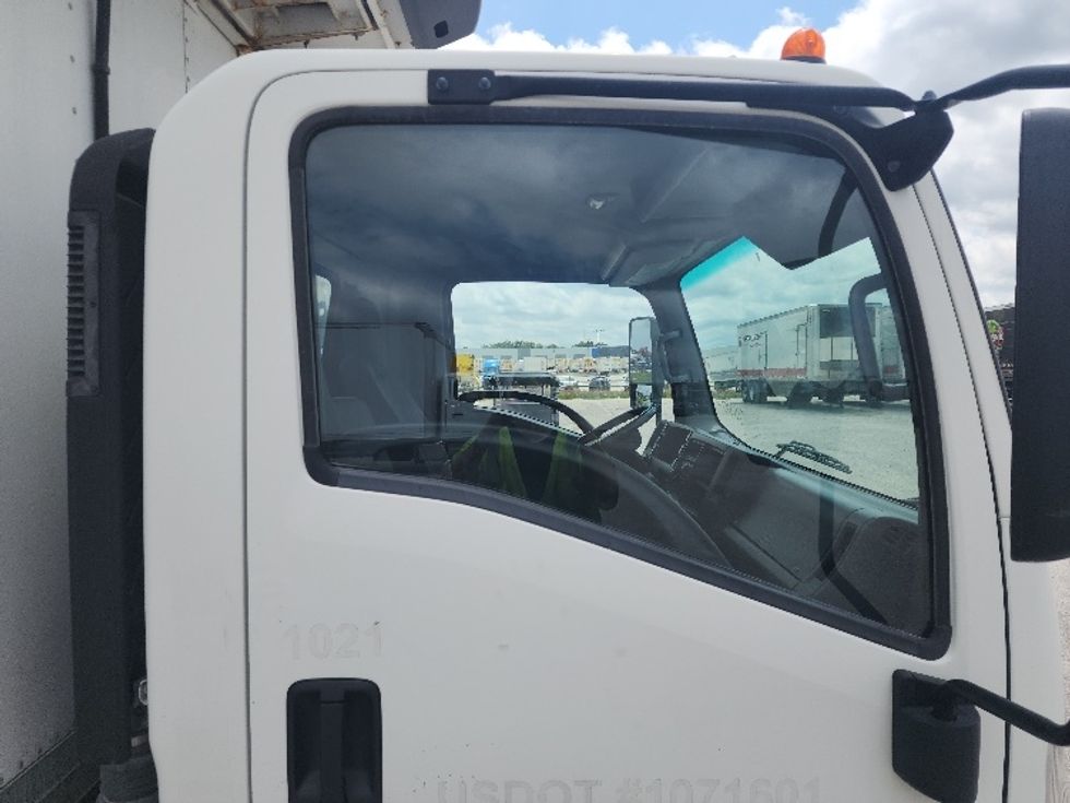 Refrigerated Truck-Light and Medium Duty Trucks-Isuzu-2014-NQR-Sturtevant-WI-245,284\n\t\tmiles-$ 24,500 - Image 14