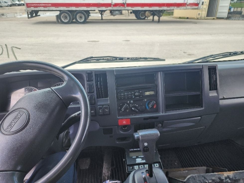 Refrigerated Truck-Light and Medium Duty Trucks-Isuzu-2014-NQR-Sturtevant-WI-245,284\n\t\tmiles-$ 24,500 - Image 17
