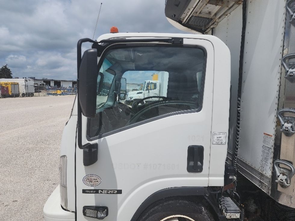 Refrigerated Truck-Light and Medium Duty Trucks-Isuzu-2014-NQR-Sturtevant-WI-245,284\n\t\tmiles-$ 24,500 - Image 4