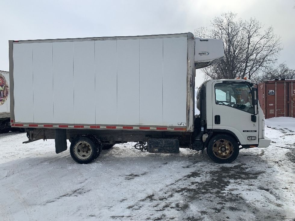 Refrigerated Truck-Light and Medium Duty Trucks-Isuzu-2015-NPR-Laval-PQ-249,684\n\t\tkm-$ 15,500 - Image 14