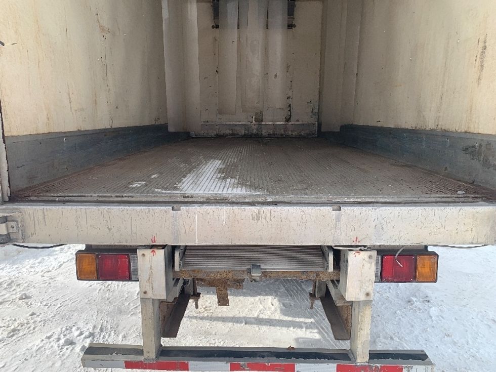 Refrigerated Truck-Light and Medium Duty Trucks-Isuzu-2015-NPR-Laval-PQ-249,684\n\t\tkm-$ 15,500 - Image 9