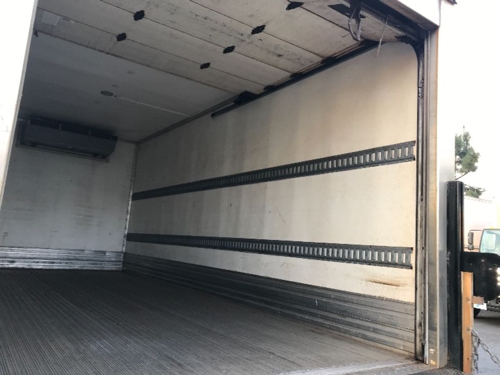 Refrigerated Truck-Light and Medium Duty Trucks-Isuzu-2015-NQR-La Mirada-CA-124,043\n\t\tmiles-$ 39,500 - Image 12