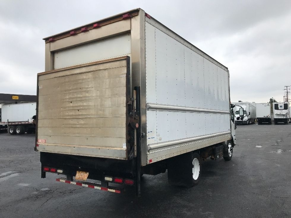Refrigerated Truck-Light and Medium Duty Trucks-Isuzu-2015-NQR-La Mirada-CA-124,043\n\t\tmiles-$ 39,500 - Image 13