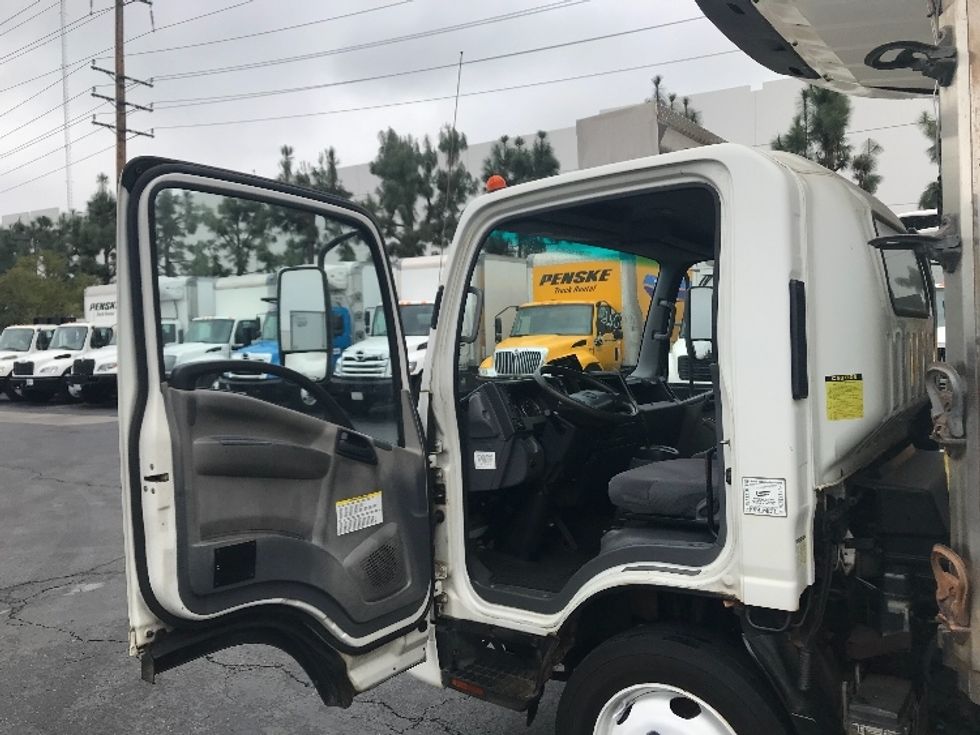 Refrigerated Truck-Light and Medium Duty Trucks-Isuzu-2015-NQR-La Mirada-CA-124,043\n\t\tmiles-$ 39,500 - Image 16