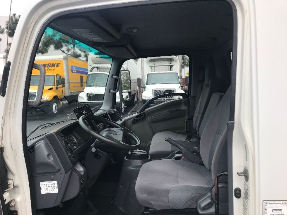 Refrigerated Truck-Light and Medium Duty Trucks-Isuzu-2015-NQR-La Mirada-CA-124,043\n\t\tmiles-$ 39,500 - Image 17