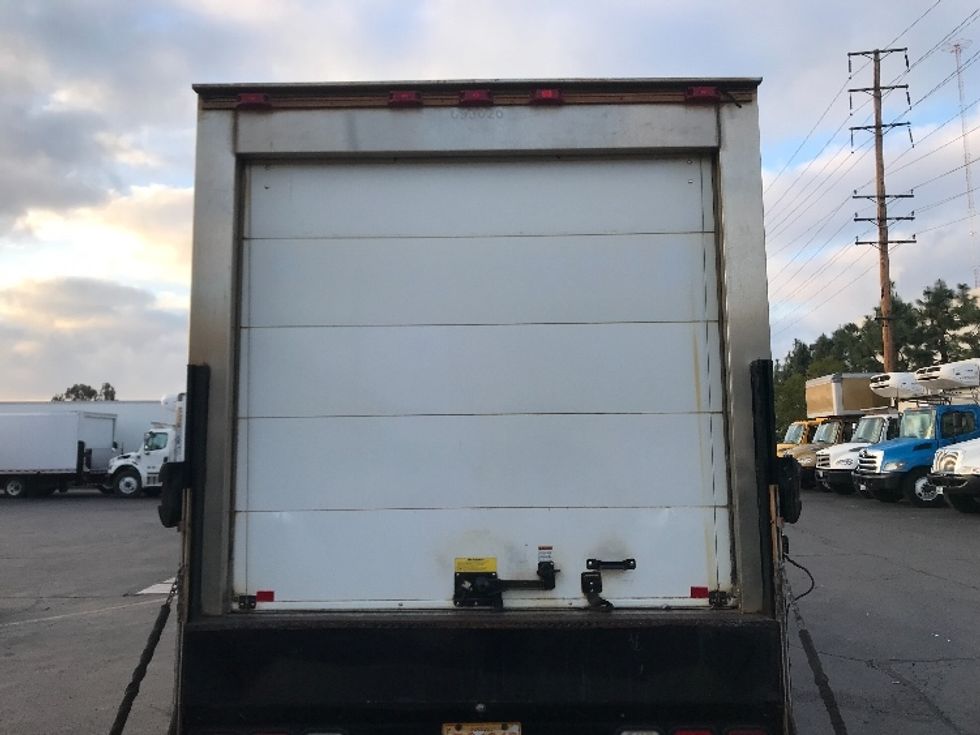 Refrigerated Truck-Light and Medium Duty Trucks-Isuzu-2015-NQR-La Mirada-CA-124,043\n\t\tmiles-$ 39,500 - Image 7