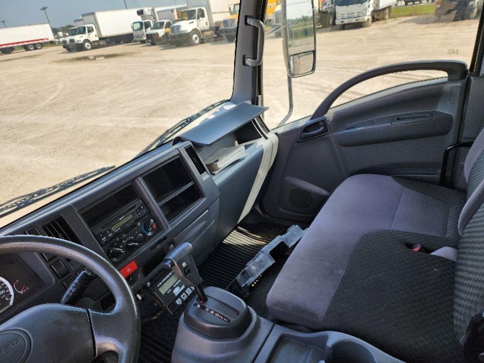 Refrigerated Truck-Light and Medium Duty Trucks-Isuzu-2015-NQR-Sturtevant-WI-178,801\n\t\tmiles-$ 28,000 - Image 18