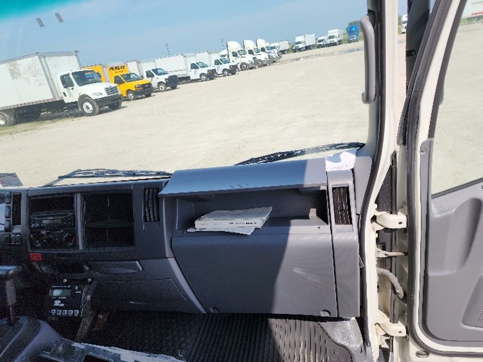 Refrigerated Truck-Light and Medium Duty Trucks-Isuzu-2015-NQR-Sturtevant-WI-178,801\n\t\tmiles-$ 28,000 - Image 20