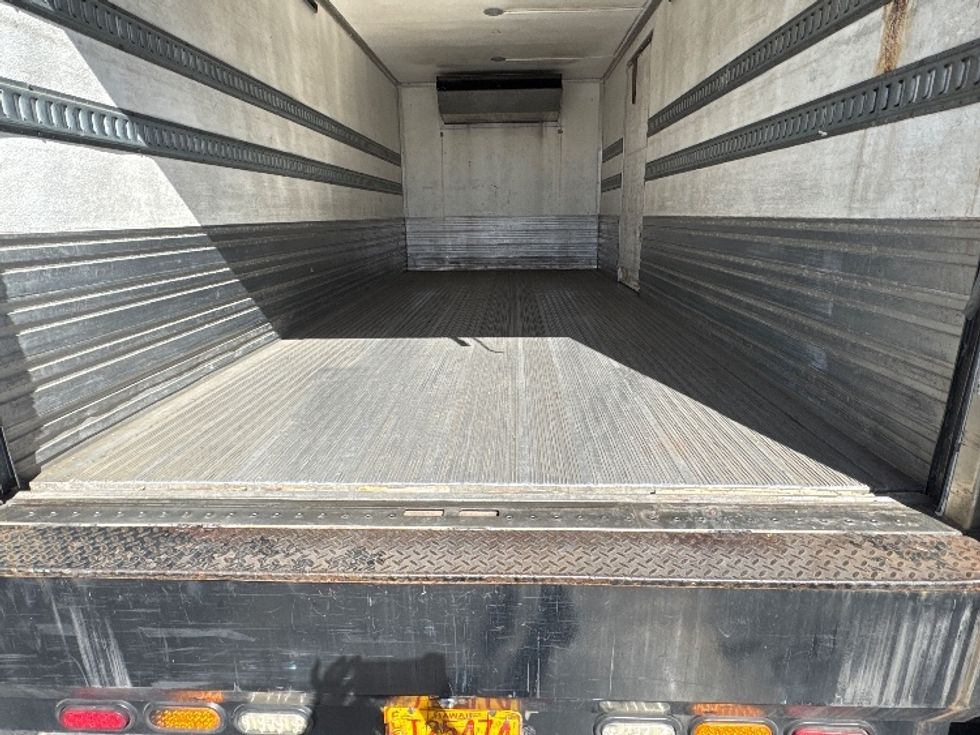 Refrigerated Truck-Light and Medium Duty Trucks-Isuzu-2015-NQR-Torrance-CA-107,825\n\t\tmiles-$ 35,500 - Image 10