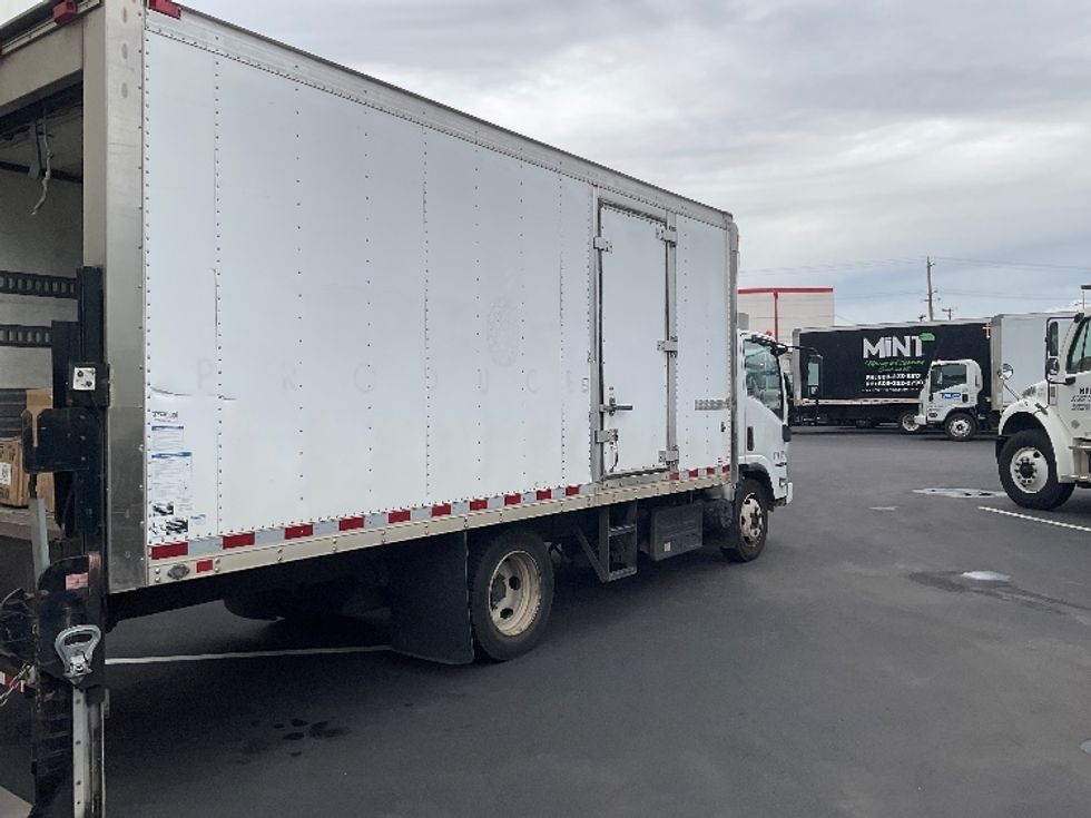 Refrigerated Truck-Light and Medium Duty Trucks-Isuzu-2015-NQR-Torrance-CA-107,825\n\t\tmiles-$ 35,500 - Image 13