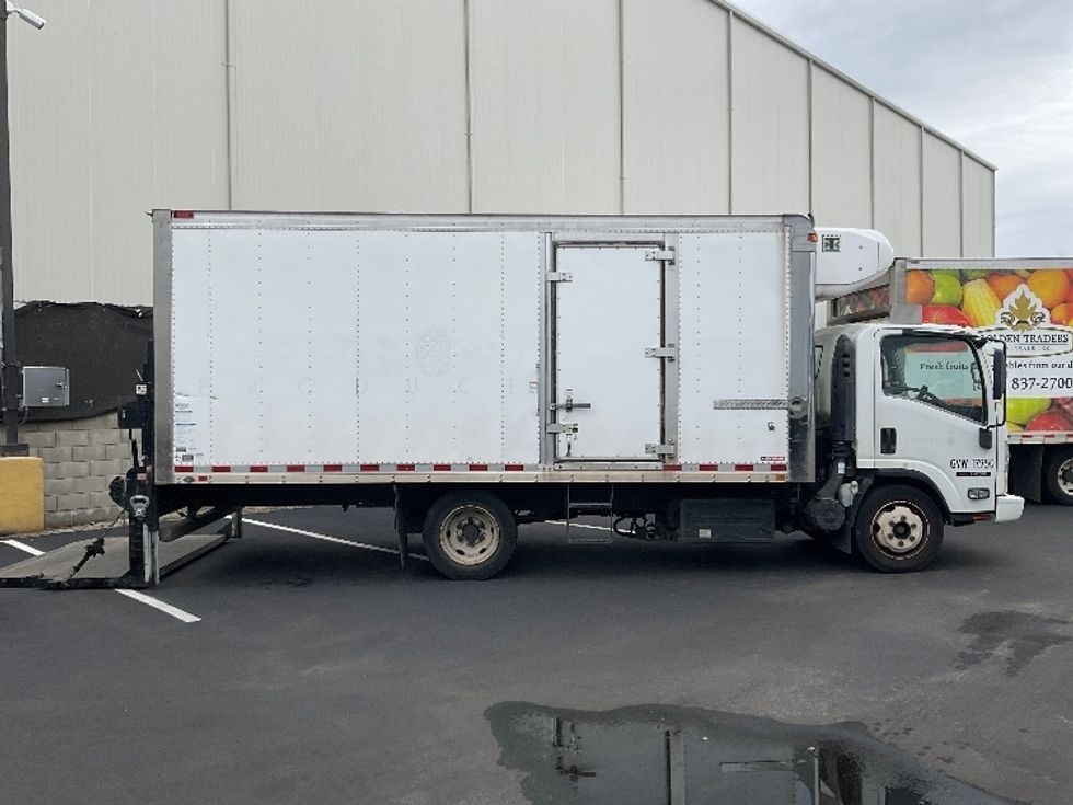 Refrigerated Truck-Light and Medium Duty Trucks-Isuzu-2015-NQR-Torrance-CA-107,825\n\t\tmiles-$ 35,500 - Image 15