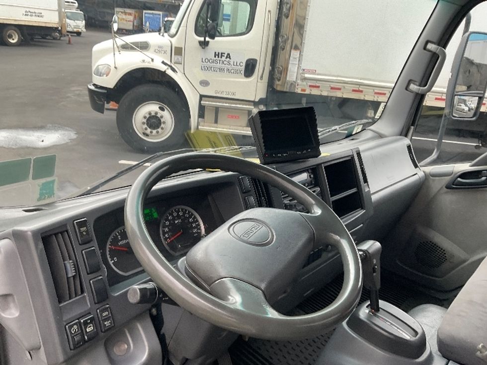 Refrigerated Truck-Light and Medium Duty Trucks-Isuzu-2015-NQR-Torrance-CA-107,825\n\t\tmiles-$ 35,500 - Image 18