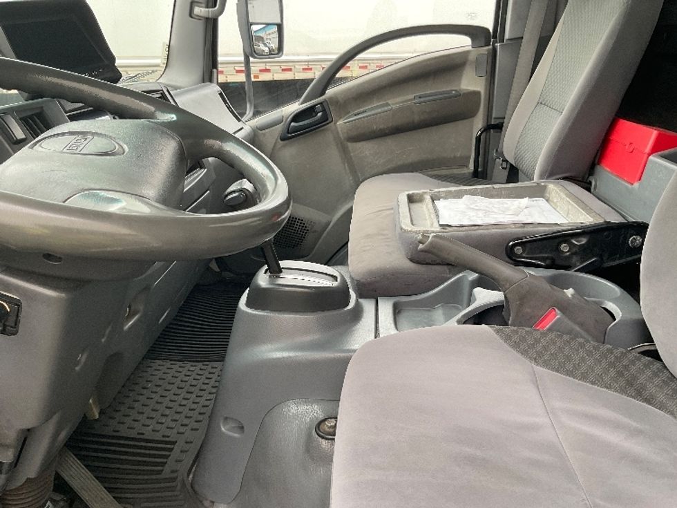 Refrigerated Truck-Light and Medium Duty Trucks-Isuzu-2015-NQR-Torrance-CA-107,825\n\t\tmiles-$ 35,500 - Image 19
