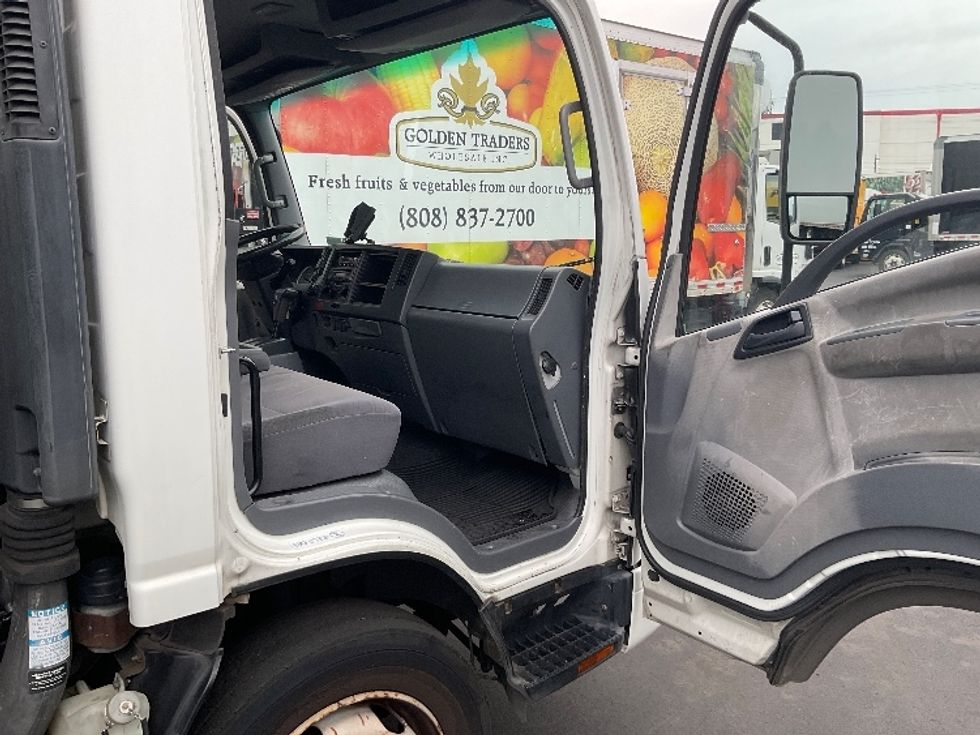 Refrigerated Truck-Light and Medium Duty Trucks-Isuzu-2015-NQR-Torrance-CA-107,825\n\t\tmiles-$ 35,500 - Image 20
