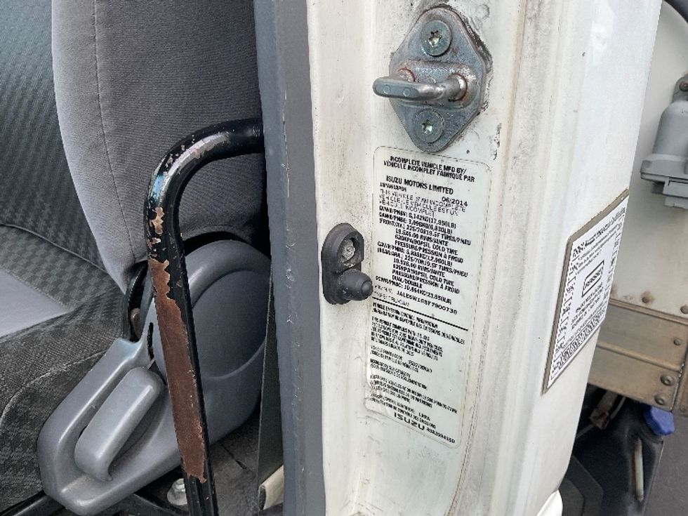 Refrigerated Truck-Light and Medium Duty Trucks-Isuzu-2015-NQR-Torrance-CA-107,825\n\t\tmiles-$ 35,500 - Image 25