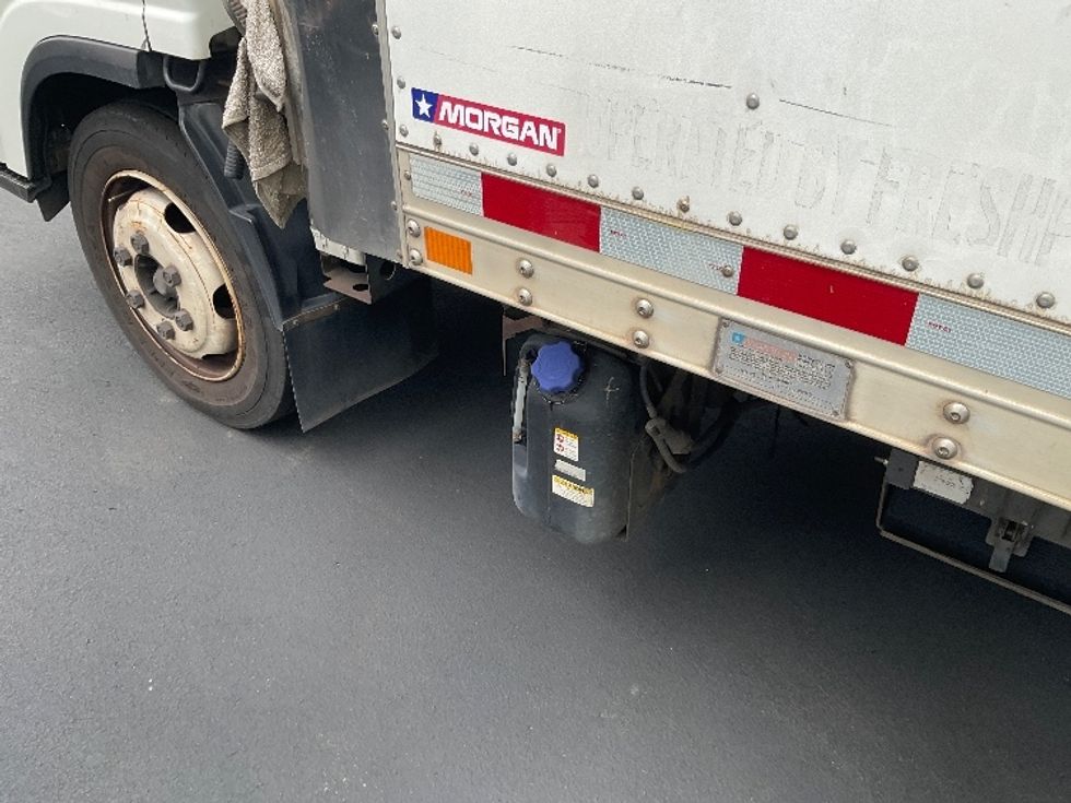 Refrigerated Truck-Light and Medium Duty Trucks-Isuzu-2015-NQR-Torrance-CA-107,825\n\t\tmiles-$ 35,500 - Image 28