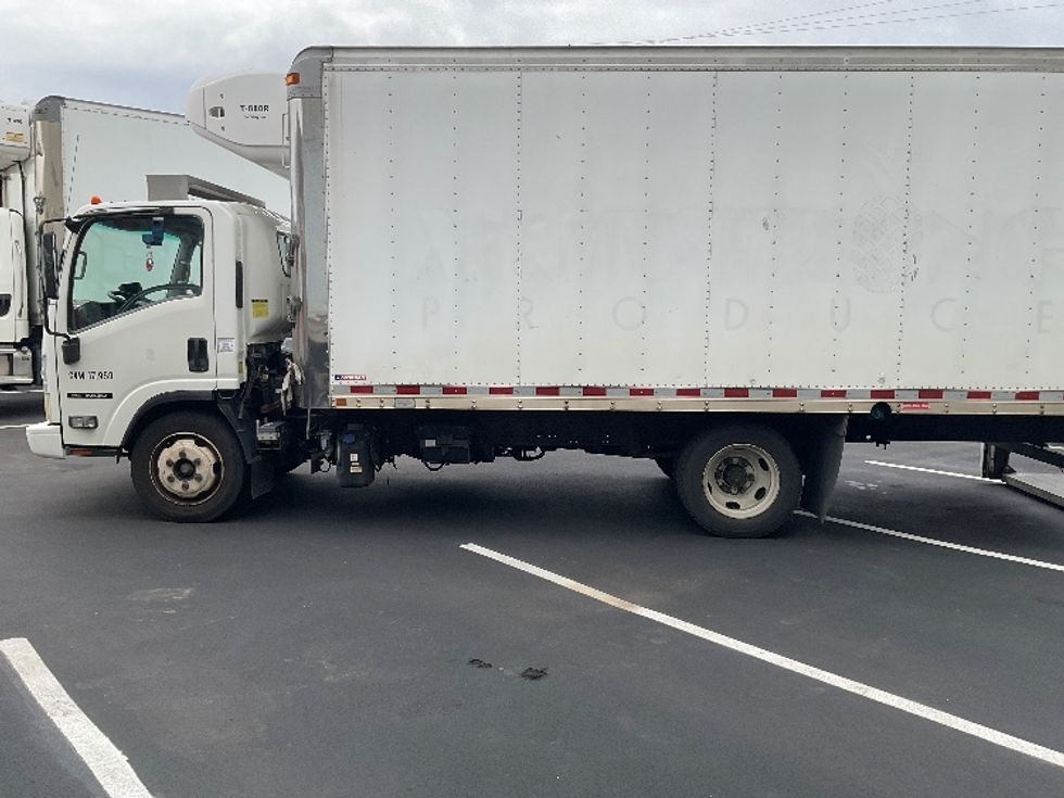 Refrigerated Truck-Light and Medium Duty Trucks-Isuzu-2015-NQR-Torrance-CA-107,825\n\t\tmiles-$ 35,500 - Image 4