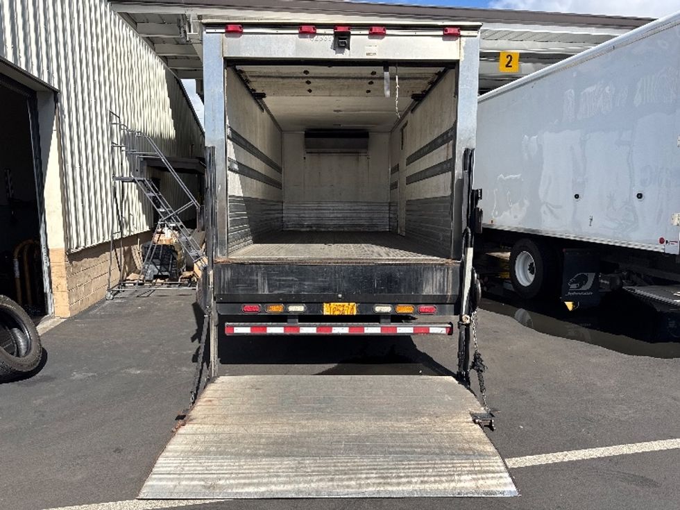 Refrigerated Truck-Light and Medium Duty Trucks-Isuzu-2015-NQR-Torrance-CA-107,825\n\t\tmiles-$ 35,500 - Image 9
