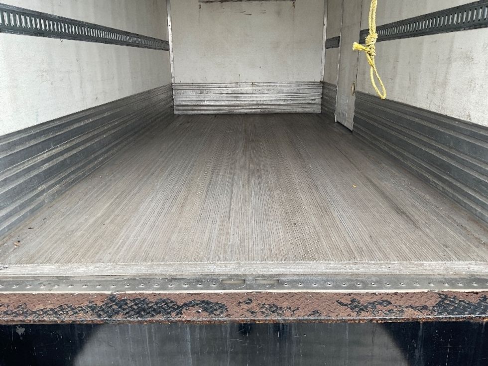 Refrigerated Truck-Light and Medium Duty Trucks-Isuzu-2015-NQR-Torrance-CA-132,937\n\t\tmiles-$ 40,500 - Image 10