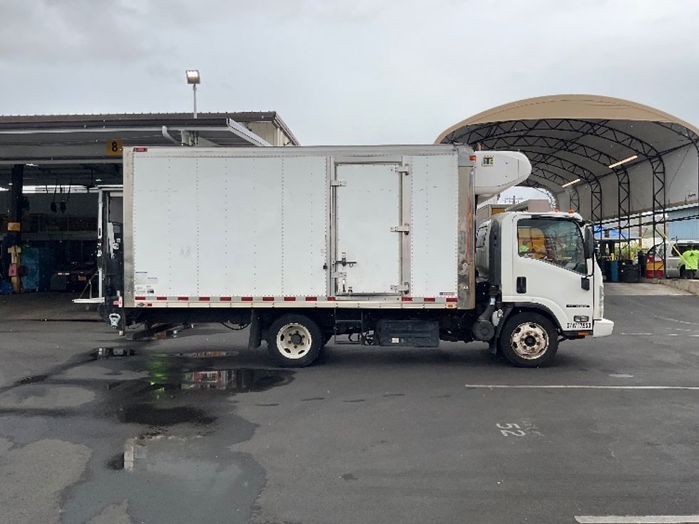 Refrigerated Truck-Light and Medium Duty Trucks-Isuzu-2015-NQR-Torrance-CA-132,937\n\t\tmiles-$ 40,500 - Image 15