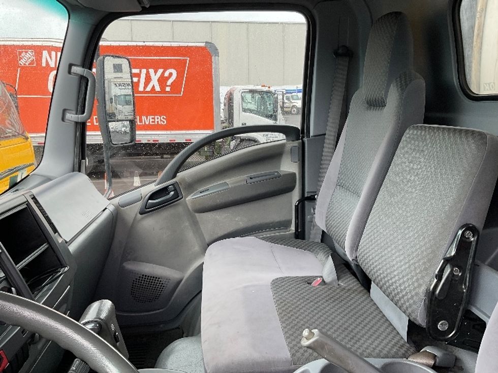 Refrigerated Truck-Light and Medium Duty Trucks-Isuzu-2015-NQR-Torrance-CA-132,937\n\t\tmiles-$ 40,500 - Image 19