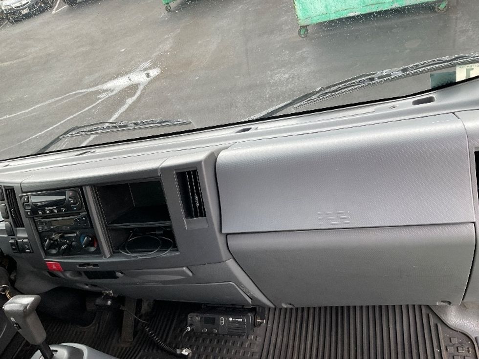 Refrigerated Truck-Light and Medium Duty Trucks-Isuzu-2015-NQR-Torrance-CA-132,937\n\t\tmiles-$ 40,500 - Image 21