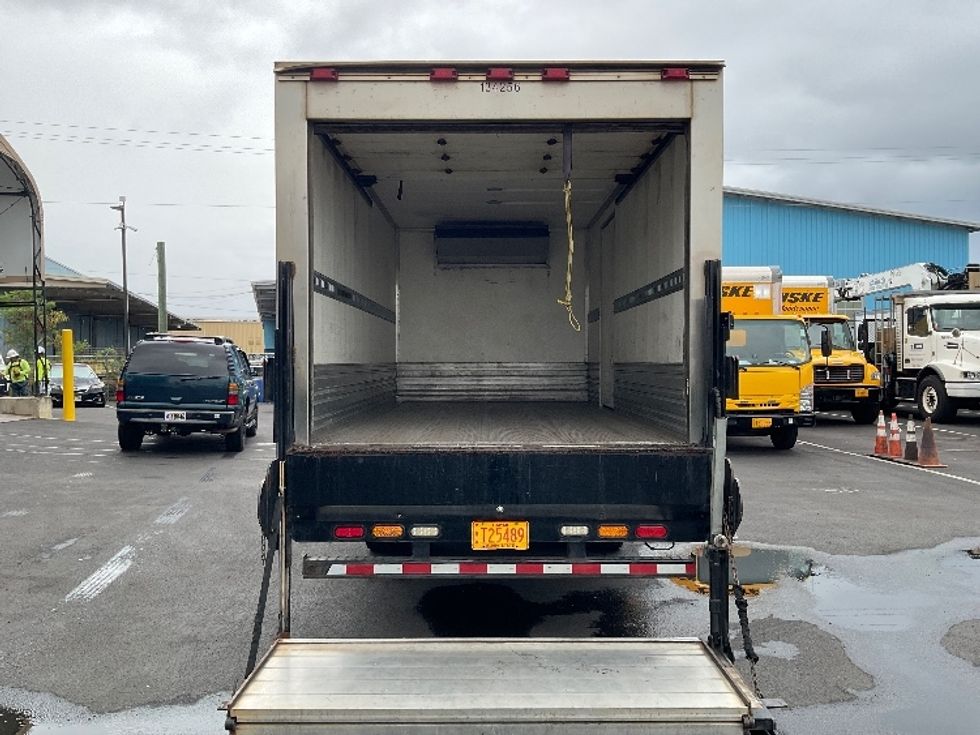 Refrigerated Truck-Light and Medium Duty Trucks-Isuzu-2015-NQR-Torrance-CA-132,937\n\t\tmiles-$ 40,500 - Image 8
