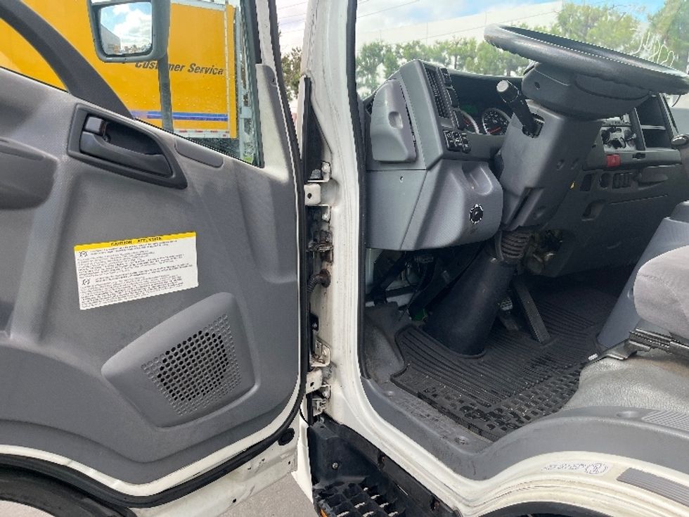 Refrigerated Truck-Light and Medium Duty Trucks-Isuzu-2015-NQR-Torrance-CA-70,673\n\t\tmiles-$ 44,750 - Image 16