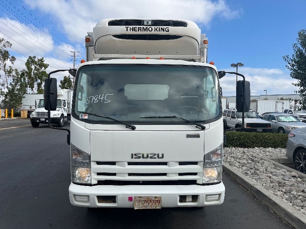 Refrigerated Truck-Light and Medium Duty Trucks-Isuzu-2015-NQR-Torrance-CA-70,673\n\t\tmiles-$ 44,750 - Image 2