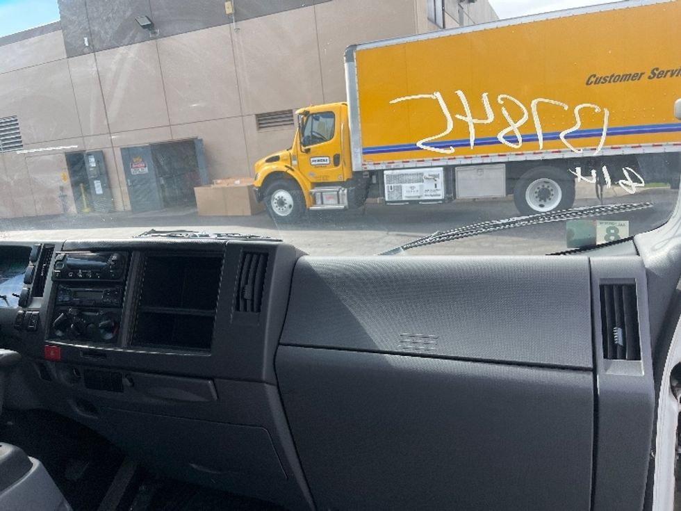 Refrigerated Truck-Light and Medium Duty Trucks-Isuzu-2015-NQR-Torrance-CA-70,673\n\t\tmiles-$ 44,750 - Image 21