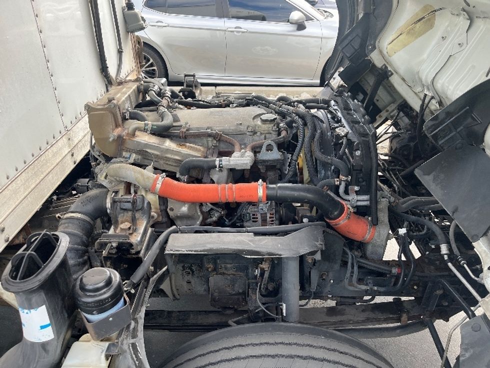 Refrigerated Truck-Light and Medium Duty Trucks-Isuzu-2015-NQR-Torrance-CA-70,673\n\t\tmiles-$ 44,750 - Image 23