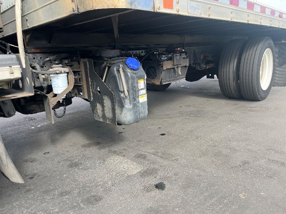 Refrigerated Truck-Light and Medium Duty Trucks-Isuzu-2015-NQR-Torrance-CA-70,673\n\t\tmiles-$ 44,750 - Image 5