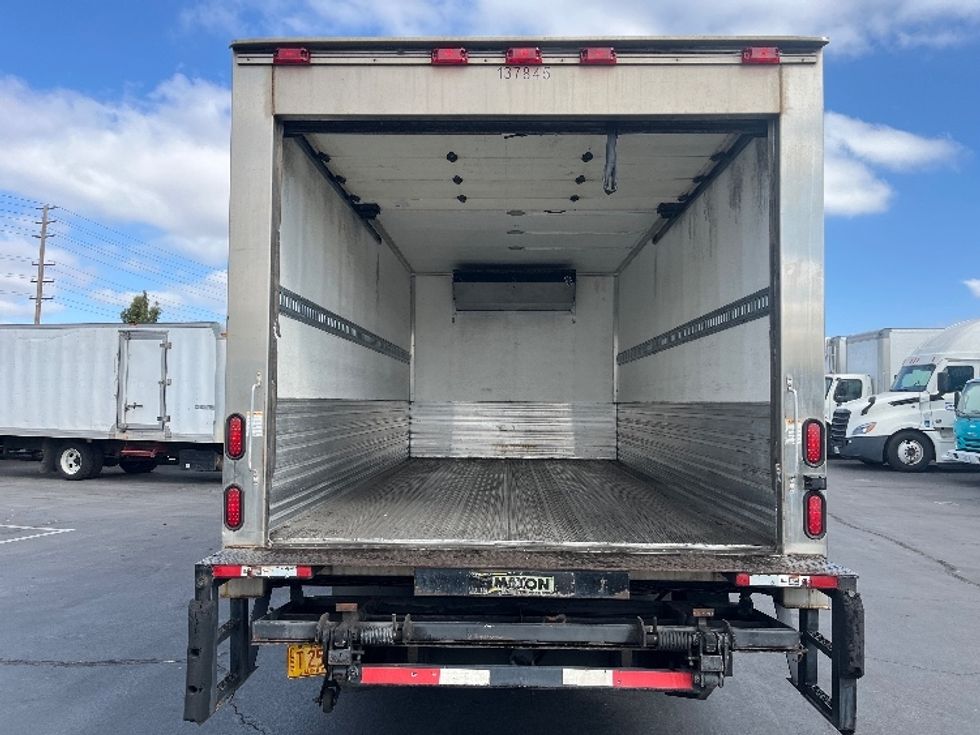 Refrigerated Truck-Light and Medium Duty Trucks-Isuzu-2015-NQR-Torrance-CA-70,673\n\t\tmiles-$ 44,750 - Image 8
