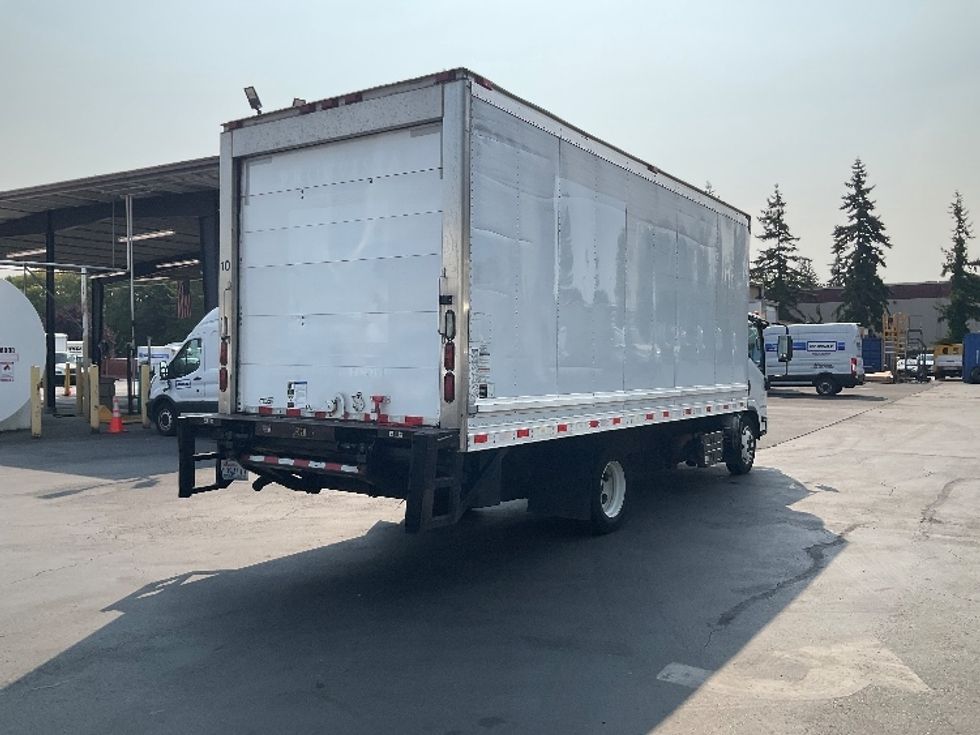 Refrigerated Truck-Light and Medium Duty Trucks-Isuzu-2015-NRR-Kent-WA-176,045\n\t\tmiles-$ 37,250 - Image 13